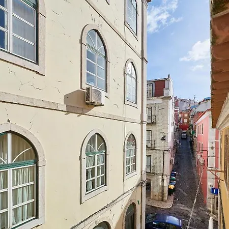 Charming In Historic Center Lisboa