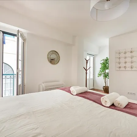 Charming In Historic Center Appartamento *